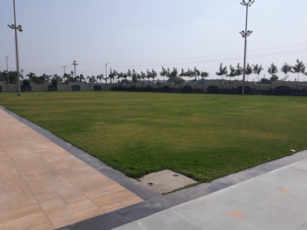 Regenta Central Indore Luaran gambar