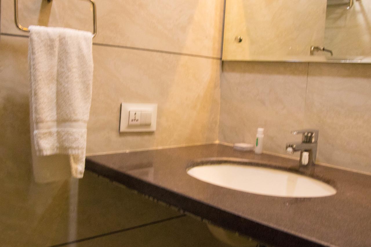 Regenta Central Indore Luaran gambar