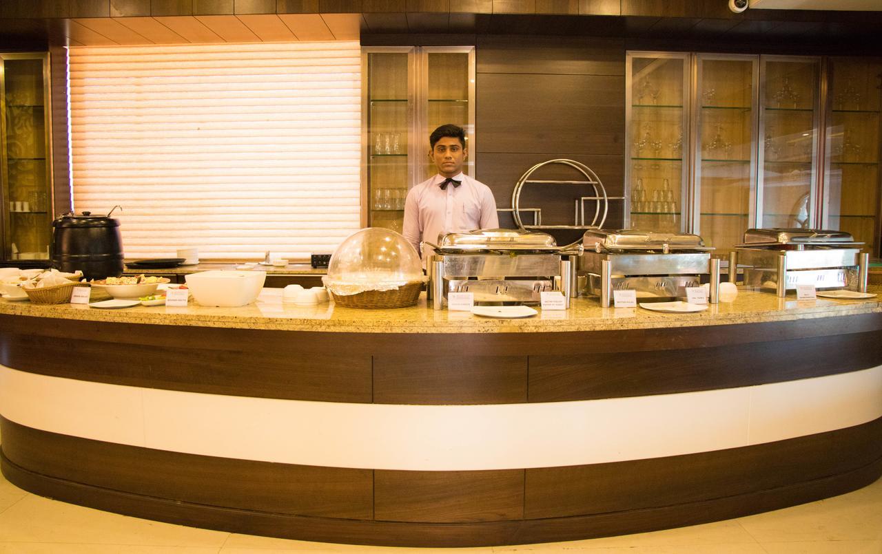 Regenta Central Indore Luaran gambar