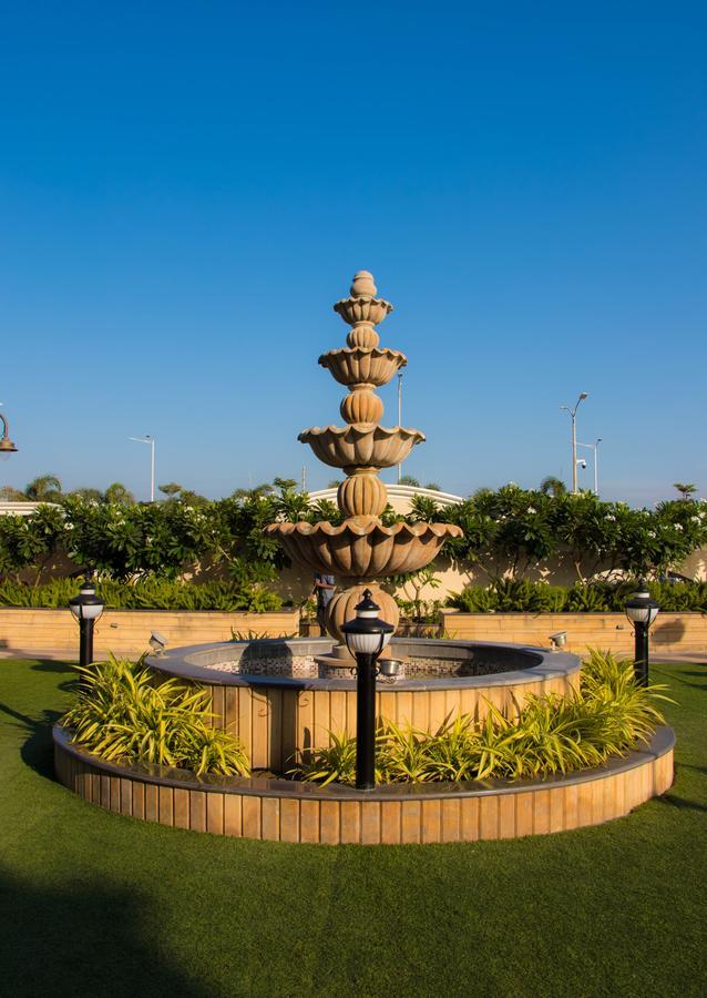 Regenta Central Indore Luaran gambar